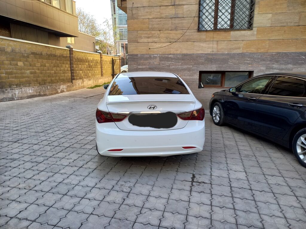 Hyundai Sonata: 2012 г., 2 л, Автомат, Бензин, Седан: фото 2