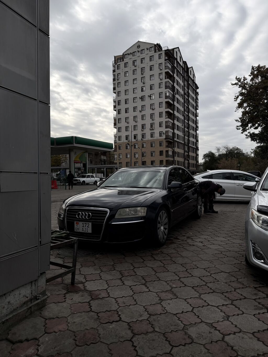 Audi A8: 2004 г., 4.2 л, Автомат, Газ, Седан: фото 2