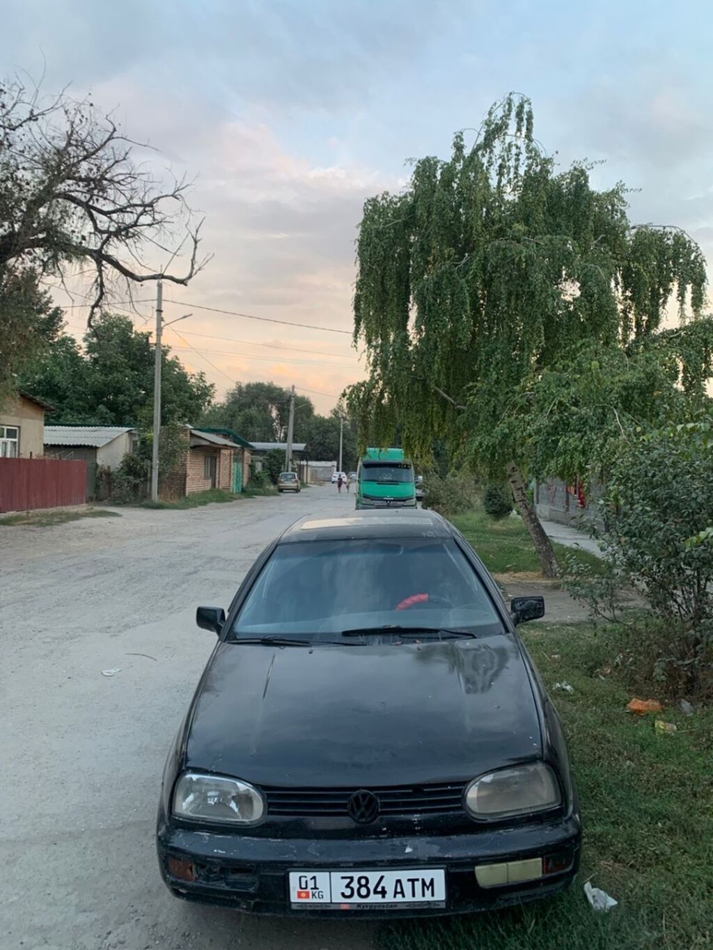 Volkswagen Golf: 1991 г., 1.6 л, Механика, Бензин, Хэтчбэк: фото 2