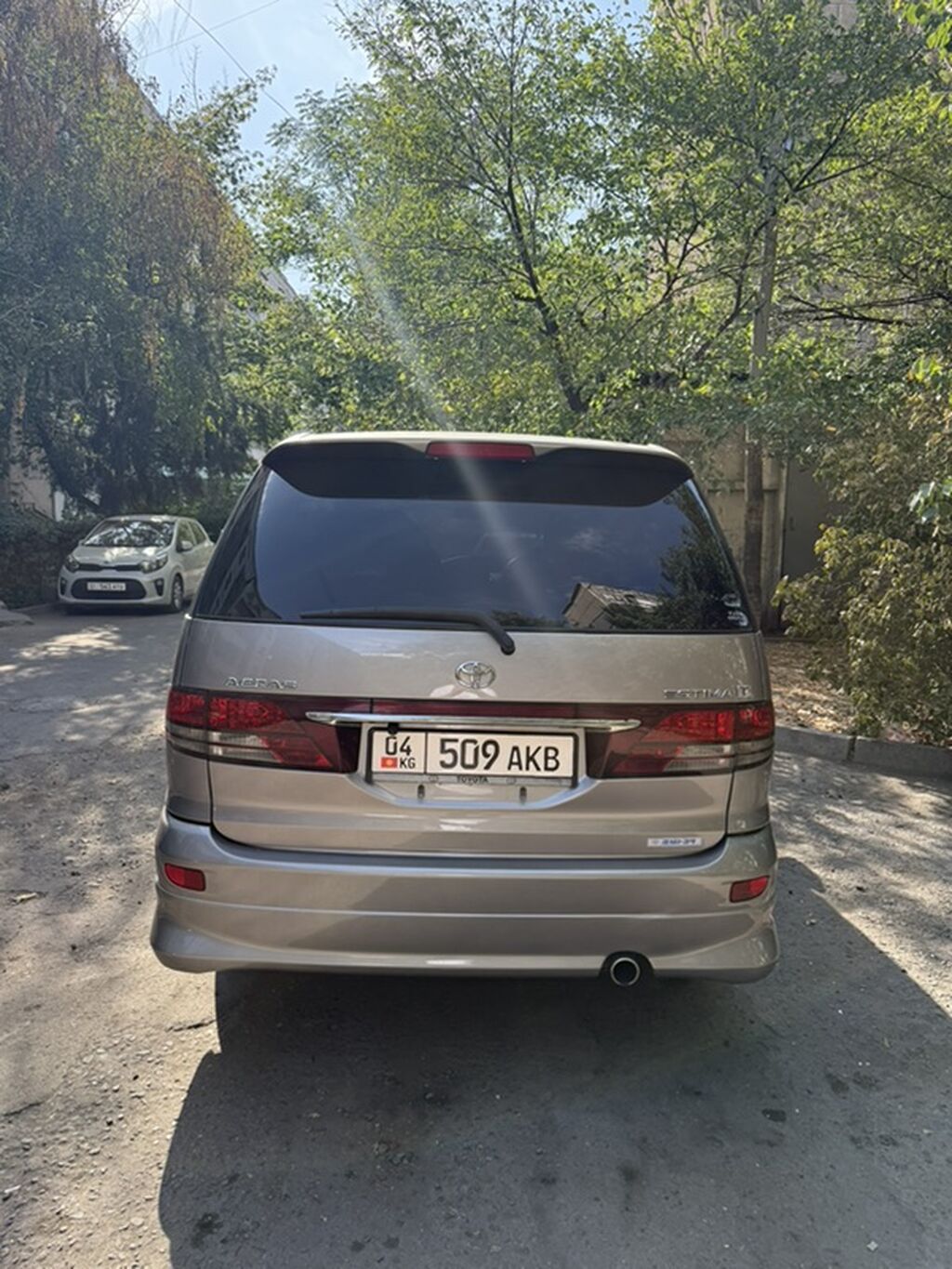 Toyota Estima: 2005 г., 2.4 л, Автомат, Бензин, Минивэн: фото 5