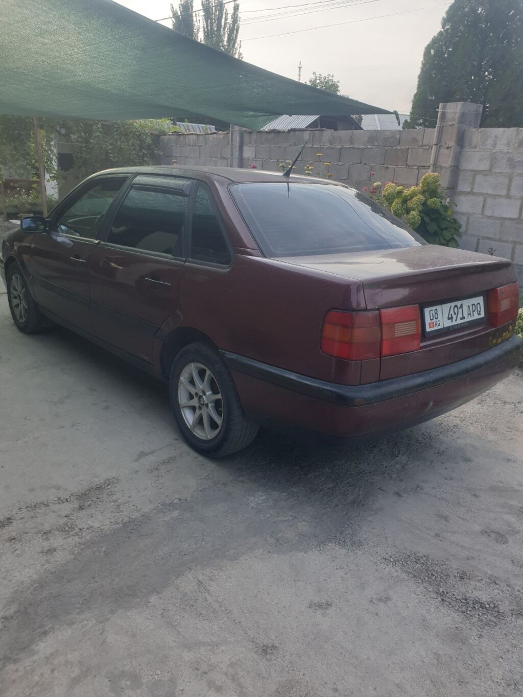 Volkswagen Passat: 1994 г., 1.8 л, Механика, Газ: фото 1