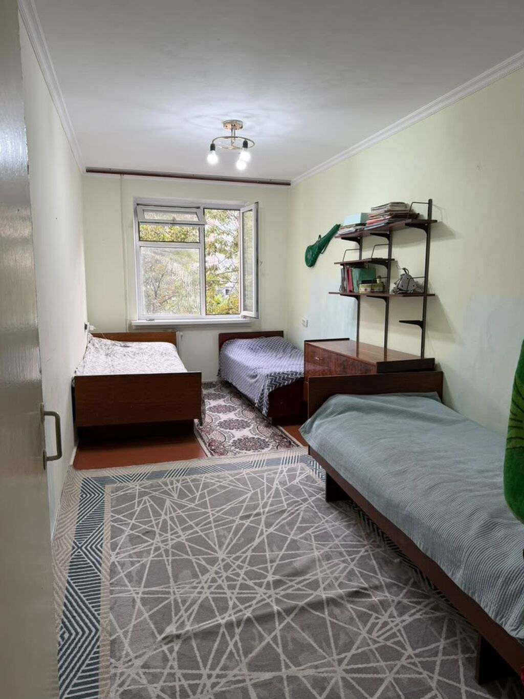 3 комнаты, 60 м², Городок строителей 104 серия, 3 этаж, Старый ремонт: фото 1