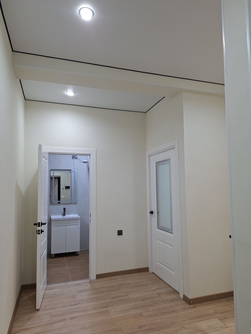 2 комнаты, 54 м², ул. Курманжан Датка-Мамырова, Элитка, 3 этаж, Свежий ремонт: фото 4