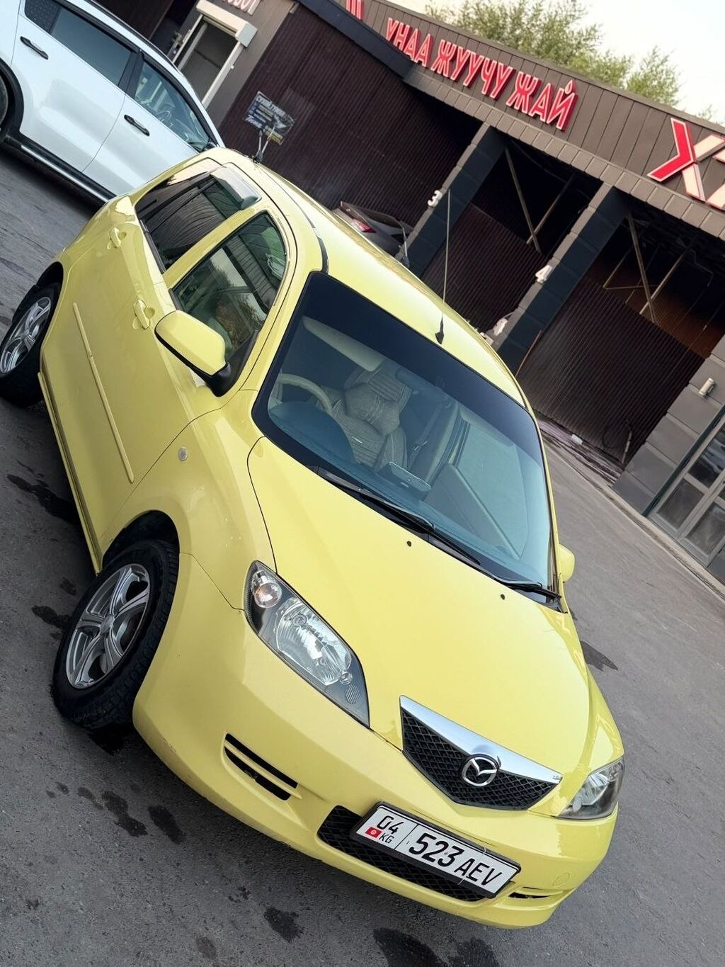 Mazda Demio: 2003 г., 1.3 л, Автомат, Бензин, Хэтчбэк: фото 6