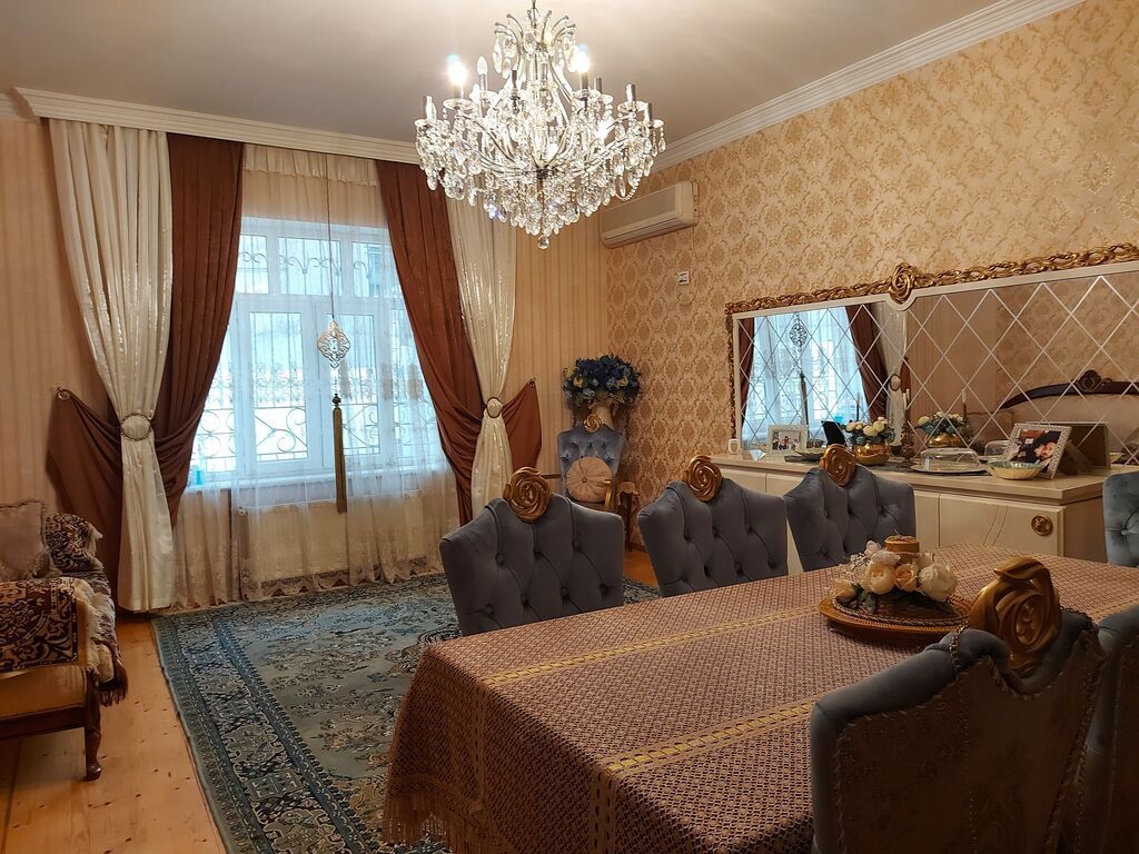 5 otaqlı, 195 kv. m, Yeni təmirli