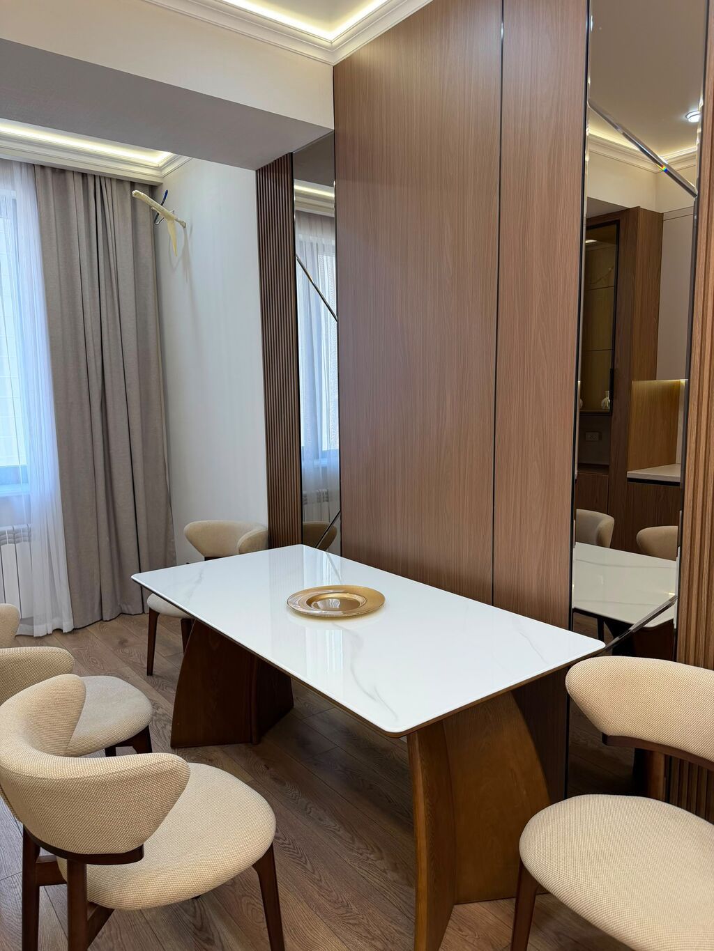 3 комнаты, 82 м², Асанбай мкр Элитка, 9 этаж, Дизайнерский ремонт: фото 1