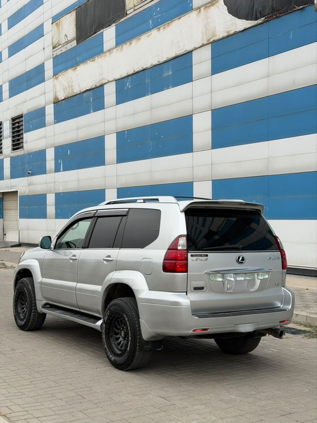 Lexus GX: 2008 г., 4.7 л, Автомат, Бензин, Внедорожник: фото 2