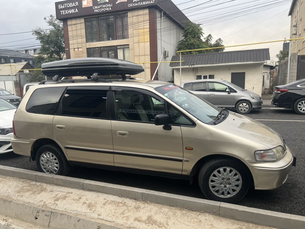 Honda Shuttle: 1999 г., 2.3 л, Автомат, Бензин, Минивэн: фото 3