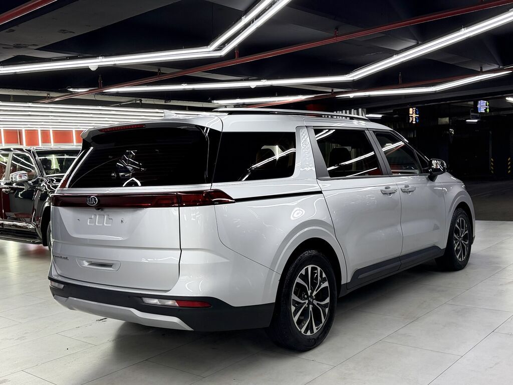 Kia Carnival: 2021 г., 2.2 л, Автомат, Дизель, Минивэн: фото 4