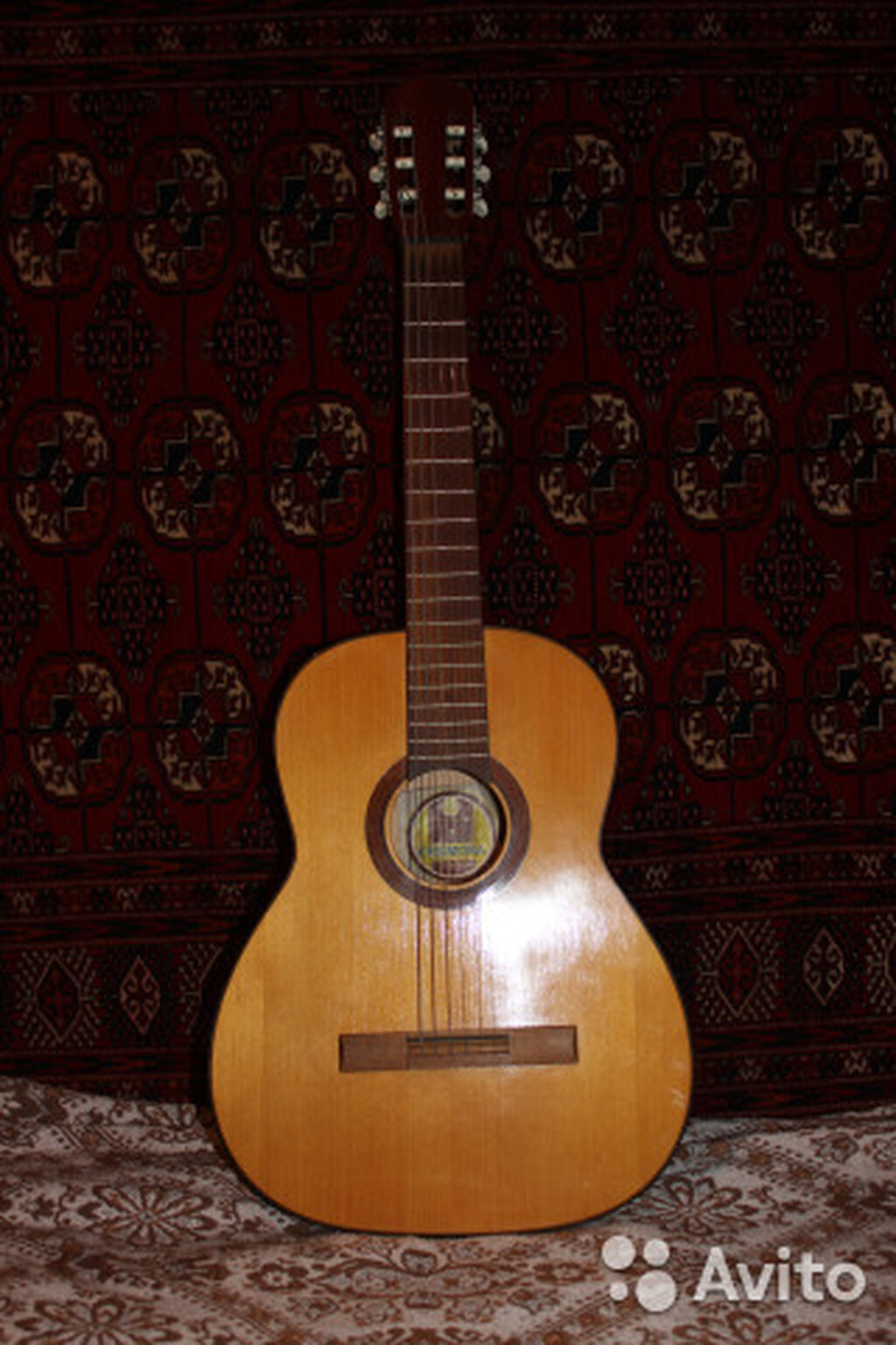 Cremona classic guitar. Классическая гитара Cremona. Cremona Strunal гитара. Киргизская гитара. Купить гитару в Бишкеке.