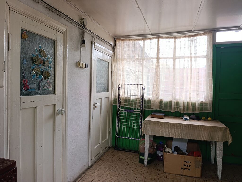 4 комнаты, 70 м², 5 соток, Бишкек, Восточный (старый) автовокзал Риэлтор: фото 4