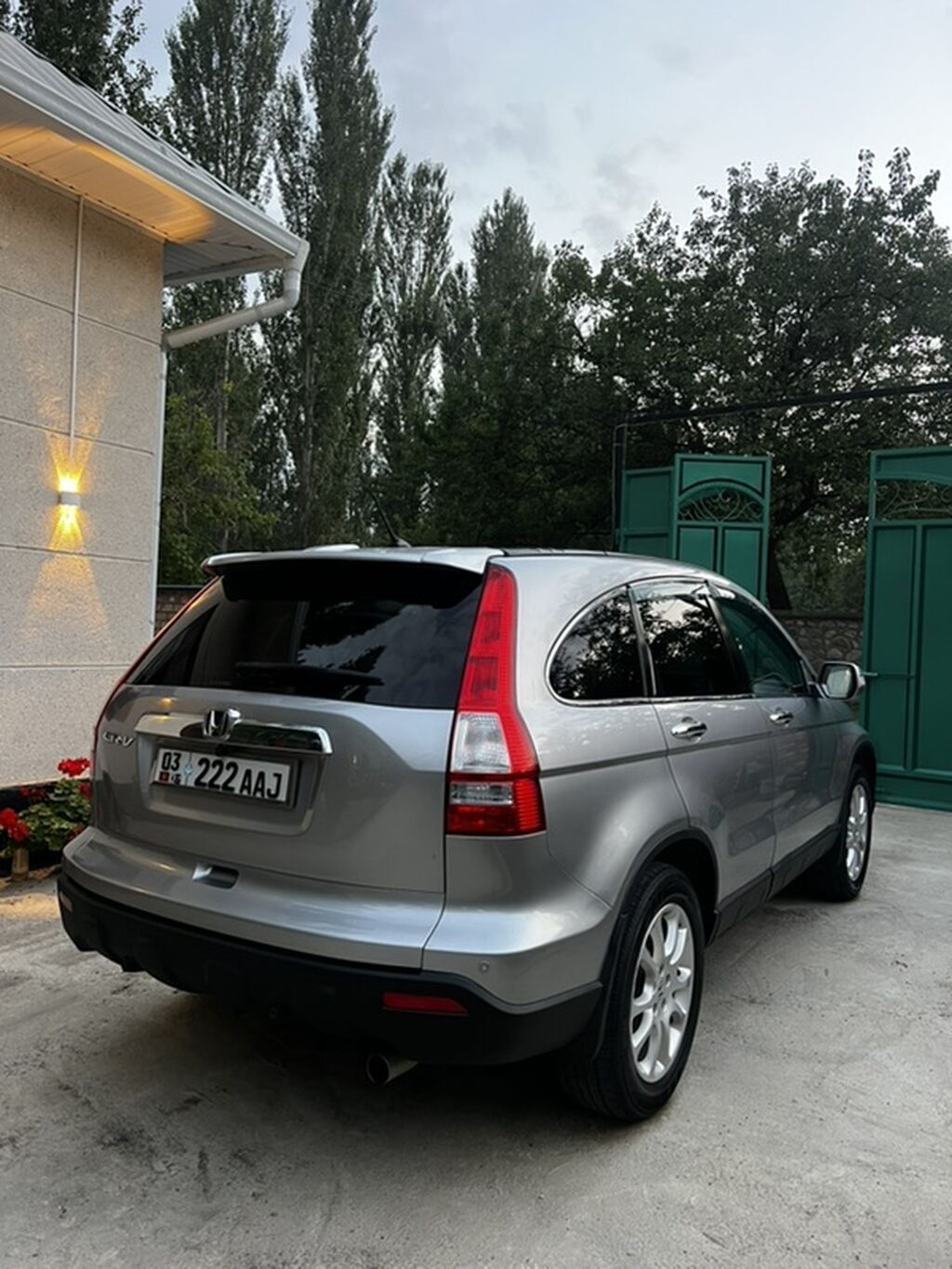 Honda CR-V 2009 г., 2 л, автомат, бензин: фото 3