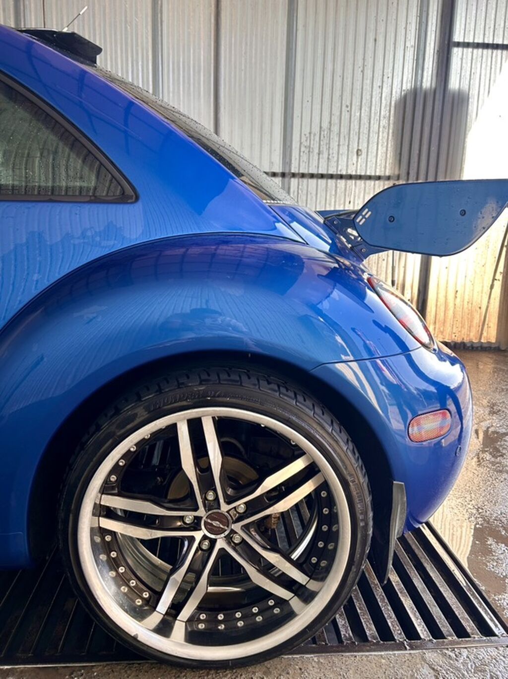 Volkswagen New Beetle 2003 г., 2 л, бензин: фото 5