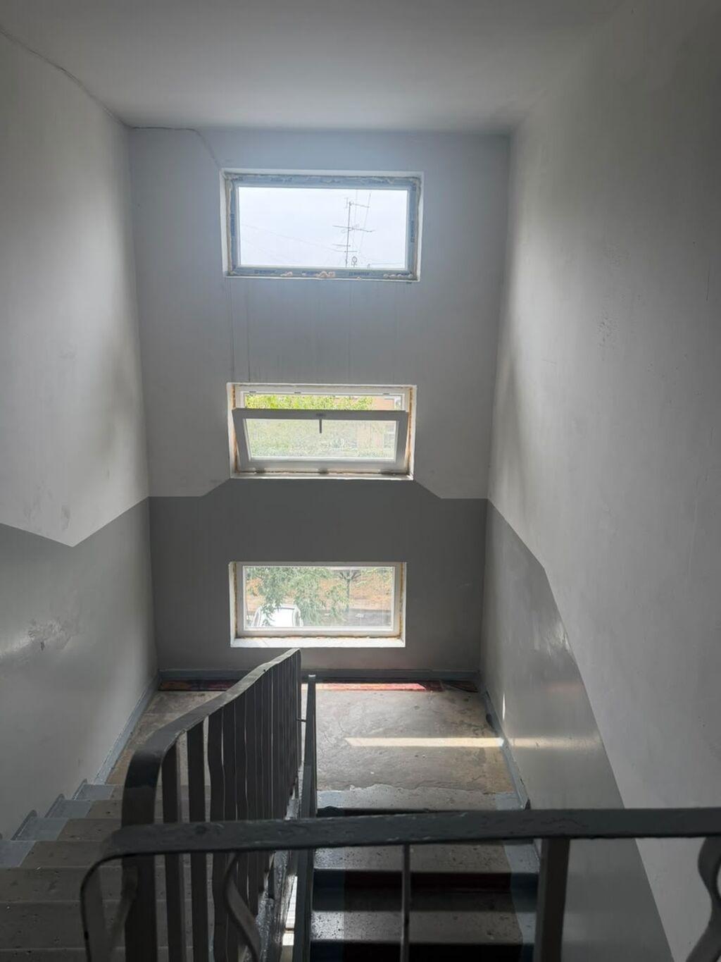 2 комнаты, 44 м², 4 мкр 104 серия, 4 этаж, Старый ремонт: фото 3