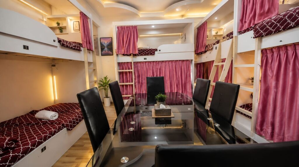 Oğlanlar üçün ayliq Hostel Otaq. 🏡 Accommodation for Student &