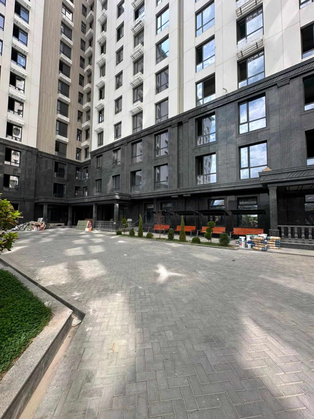 2 комнаты, 84 м², Городская больница №4 (ул. Айни) Элитка, 8 этаж, ПСО (под самоотделку): фото 3