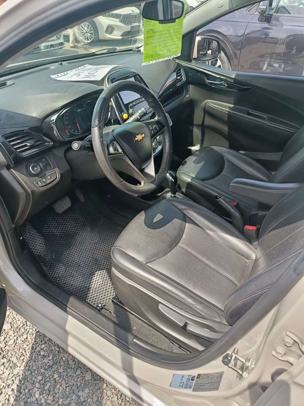 Chevrolet Spark: 2018 г., 1 л, Автомат, Бензин, Хэтчбэк: фото 4