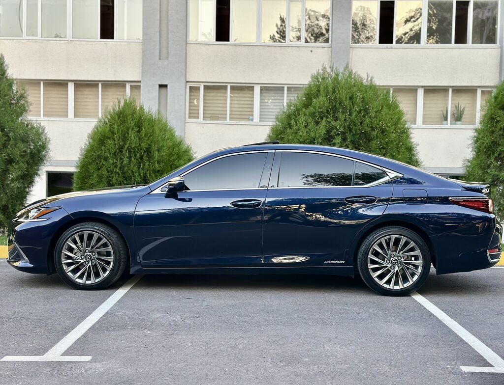 Lexus ES: 2019 г., 2.5 л, Автомат, Гибрид, Седан: фото 8