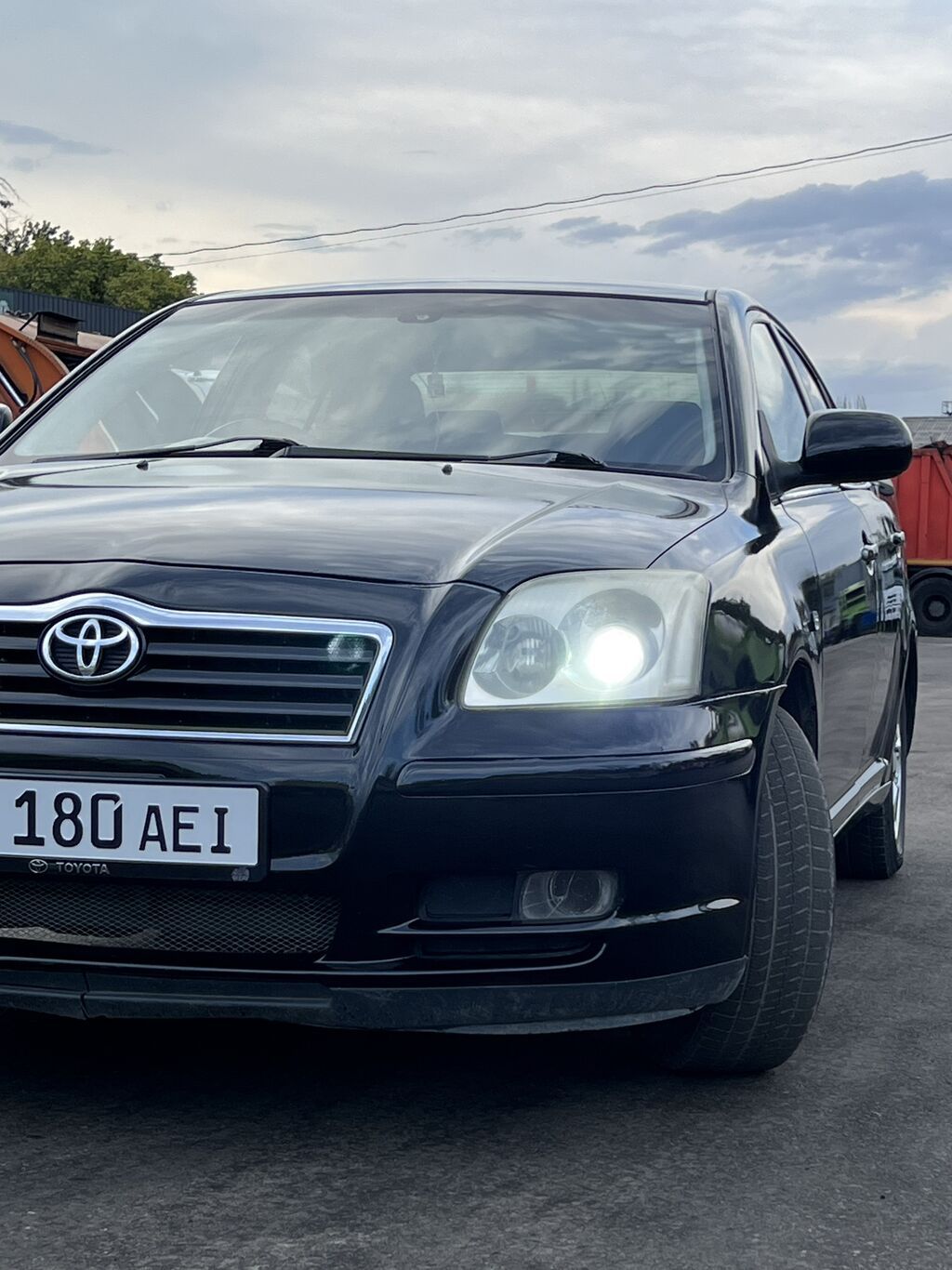 Toyota Avensis: 2003 г., 1.8 л, Автомат, Бензин, Седан: фото 4