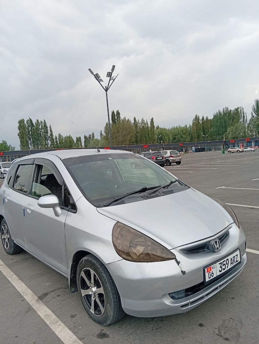 Honda Fit: 2002 г., 1.3 л, Автомат, Бензин, Хэтчбэк: фото 4