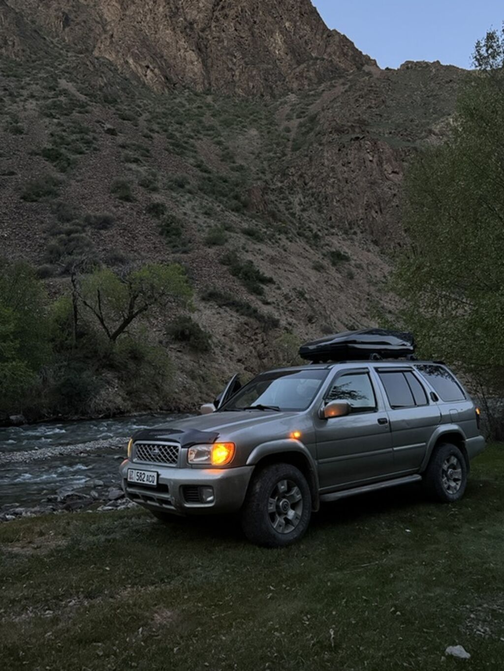 Nissan Pathfinder: 2001 г., 3.5 л, Автомат, Бензин, Внедорожник — фото 2