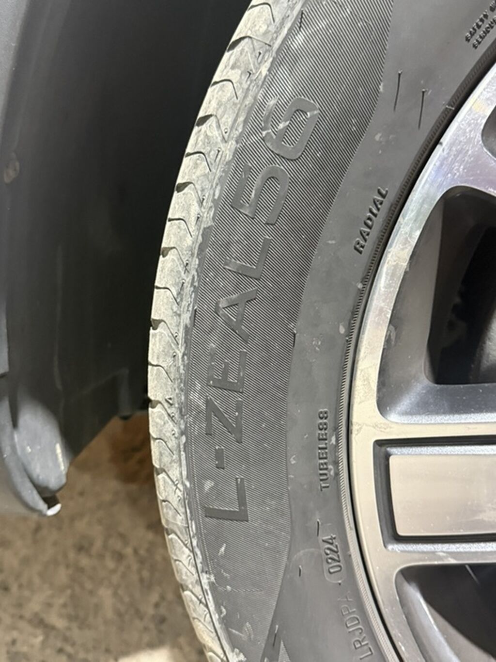 Летние/всесезонные шины Landsail L-ZEAL56 - Размер: 235/55 R19 -: фото 1