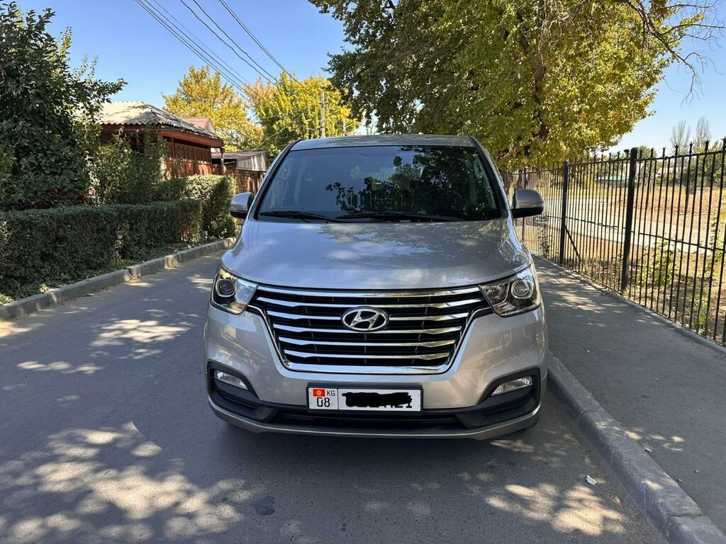 Hyundai H-1: 2019 г., 2.5 л, Автомат, Дизель, Минивэн: фото 2