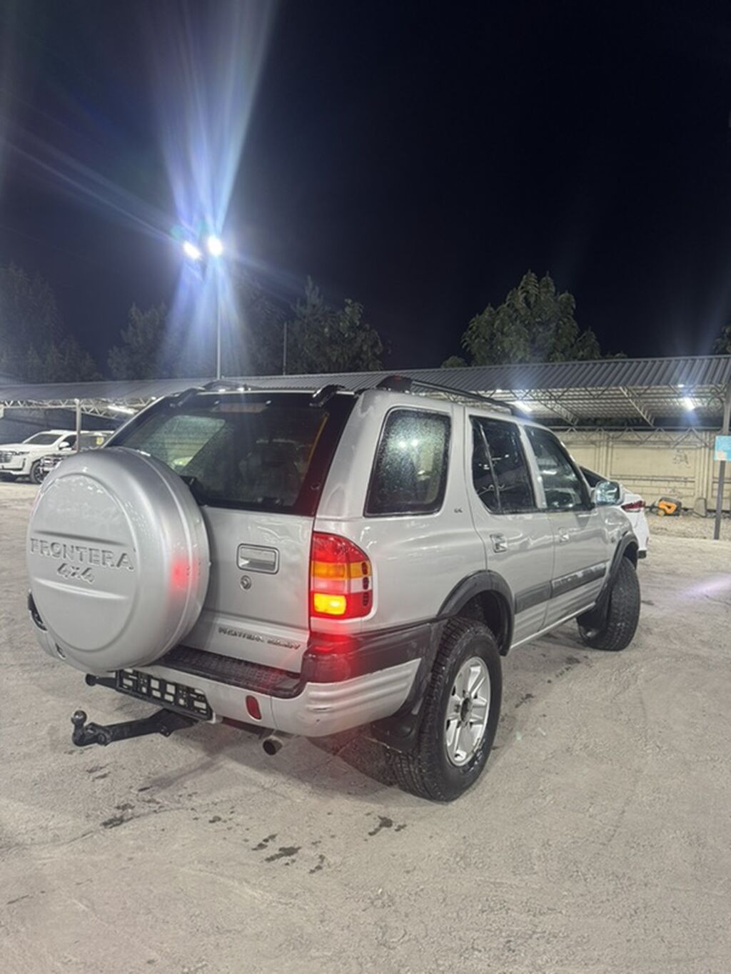 Opel Frontera: 2002 г., 2.2 л, Механика, Бензин, Внедорожник: фото 4
