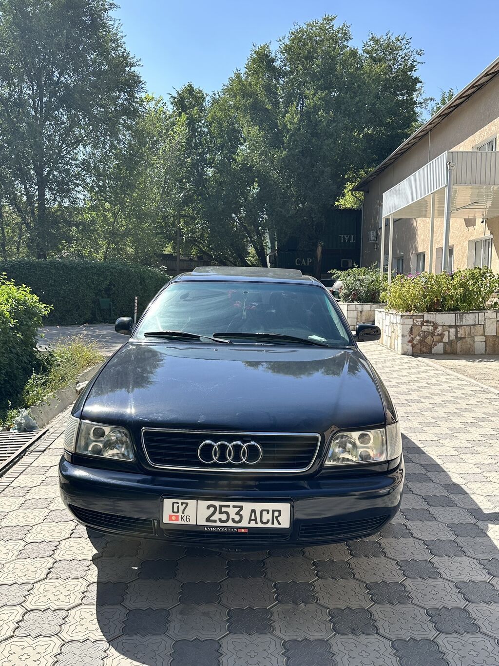 Audi A6: 1995 г., 2.6 л, Механика, Бензин, Седан: фото 2