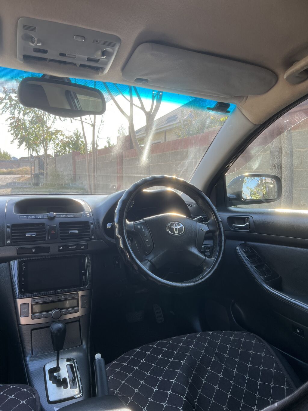 Toyota Avensis: 2004 г., 2 л, Автомат, Бензин, Седан: фото 6