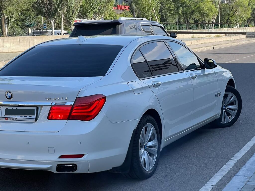 BMW 7 series: 2011 г., 4.4 л, Автомат, Бензин, Седан: фото 4