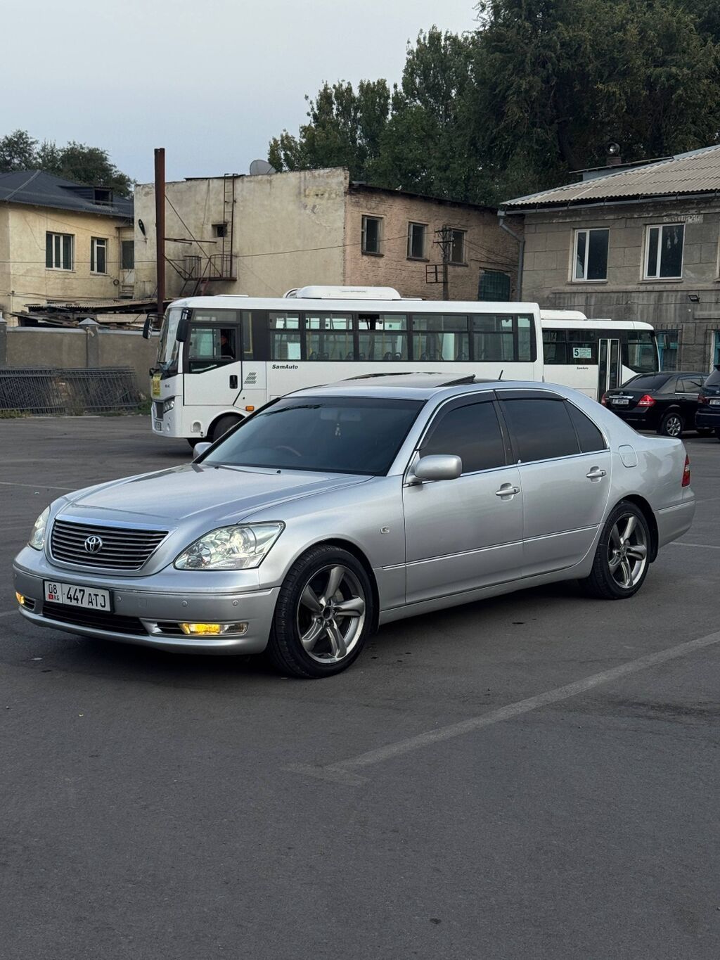 Toyota Celsior: 2004 г., 4.3 л, Автомат, Бензин, Седан: фото 2