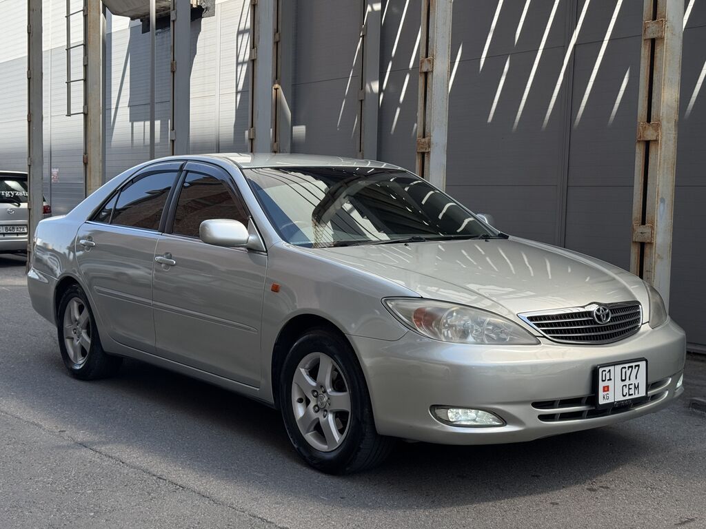 Toyota Camry: 2003 г., 2.4 л, Автомат, Газ, Седан: фото 3