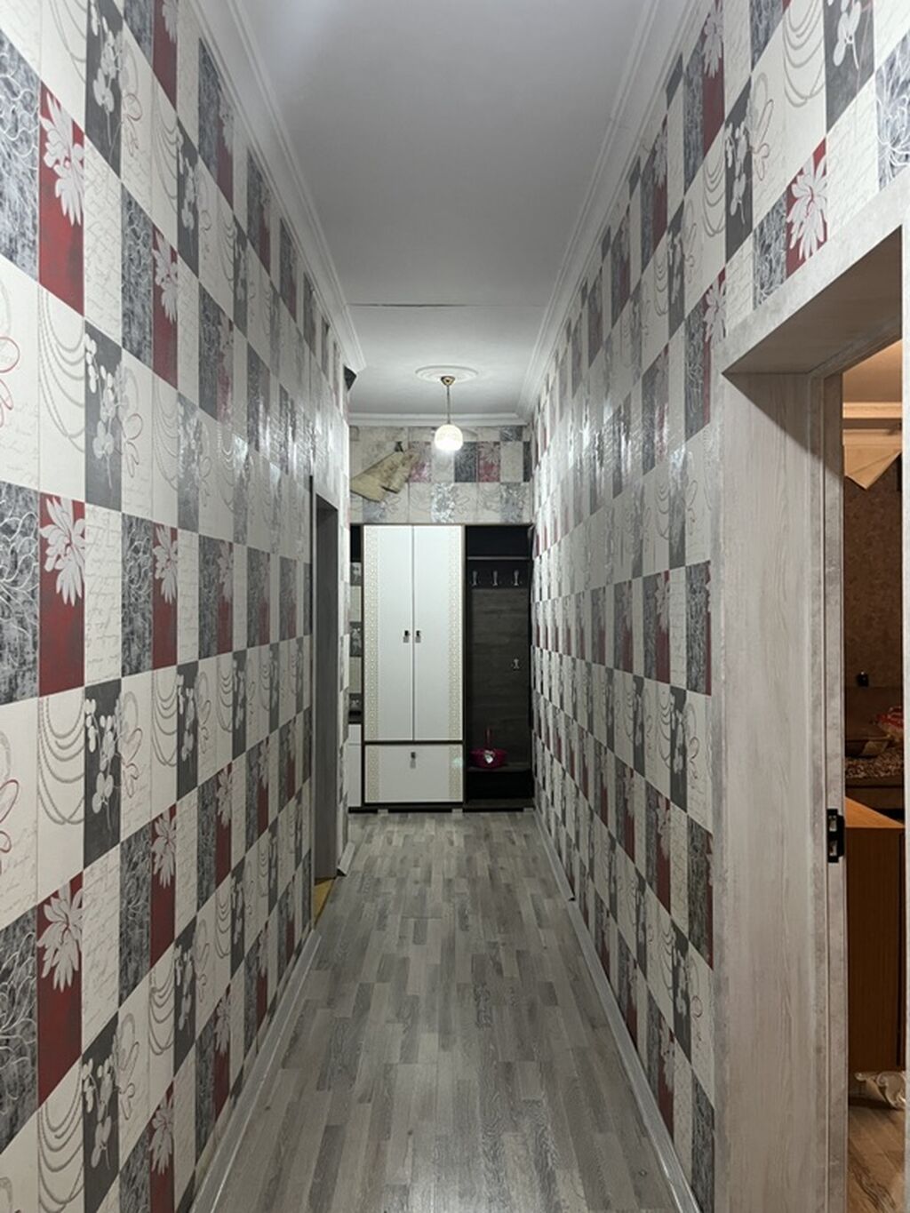 3 otaqlı, 100 kv. m, Kredit yoxdur, Orta təmir
