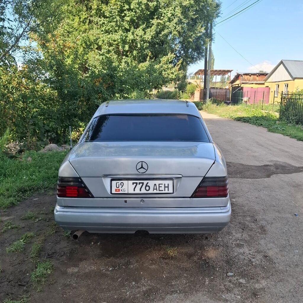 Mercedes-Benz W124: 1995 г., 2.5 л, Механика, Дизель, Седан: фото 4