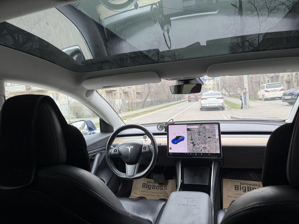 Tesla Model 3: 2018 г., Электромобиль, Седан: фото 4