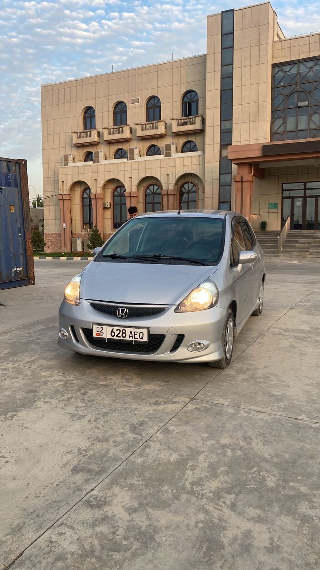 Хонда жаз 2005 ж. 1.3 фит: 8200 USD Honda | Ош | 34735496 ᐈ lalafo.kg