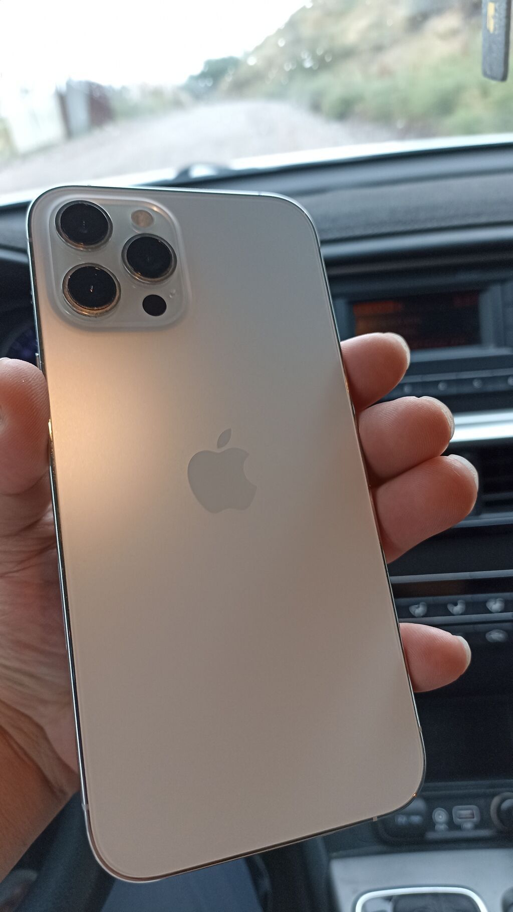 IPhone 12 Pro Max, Белый Основные характеристики: - Дисплей 6.1": фото 1