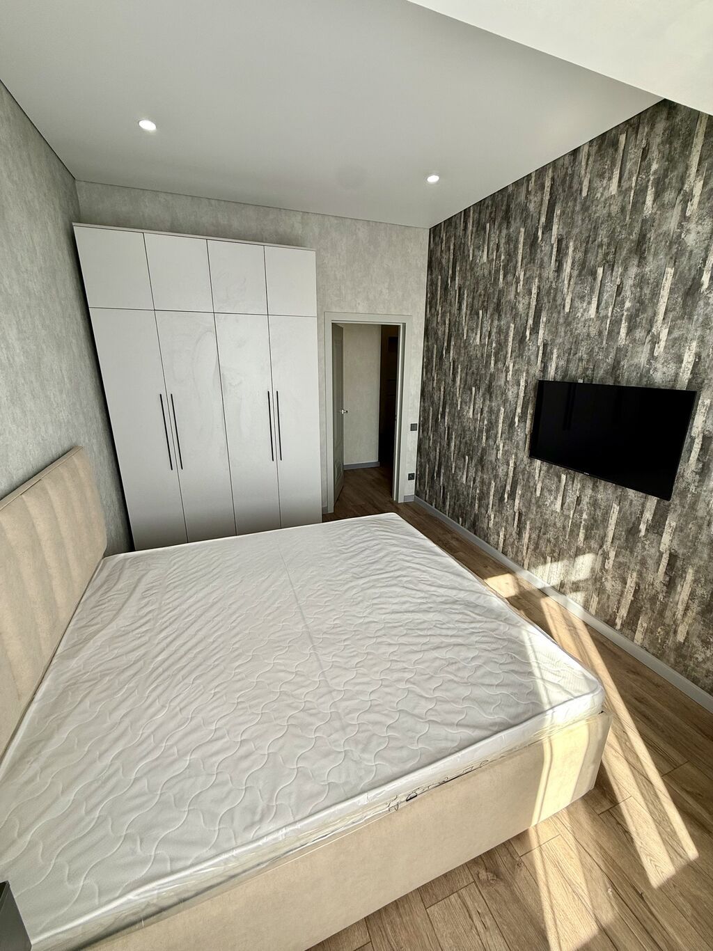 3 комнаты, 88 м², 12 мкр Элитка, 8 этаж, Евроремонт: фото 8