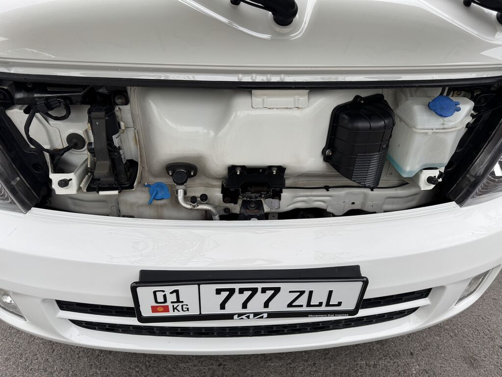 Kia BONGO: 2019 г., 2.5 л, Автомат, Дизель: фото 8