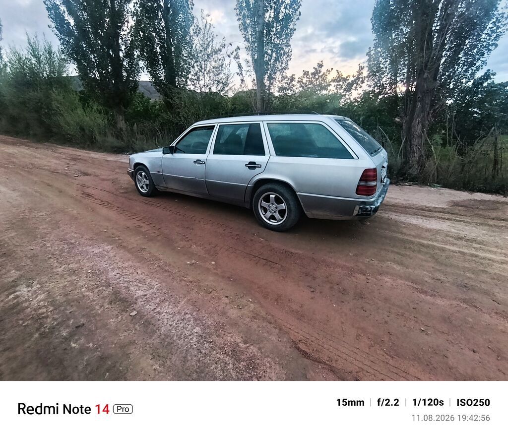 Mercedes-Benz W124: 1994 г., 2 л, Механика, Бензин, Универсал: фото 2