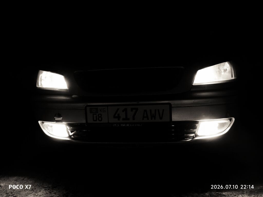 Subaru Traviq: 2003 г., 2.2 л, Автомат, Бензин, Минивэн: фото 6