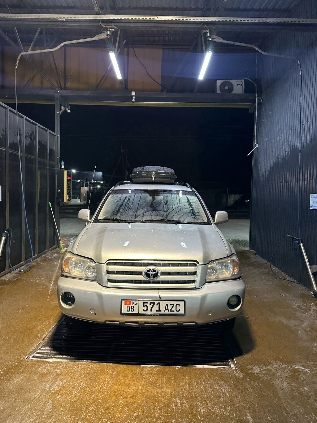 Toyota Highlander: 2004 г., 2.4 л, Автомат, Газ: фото 1