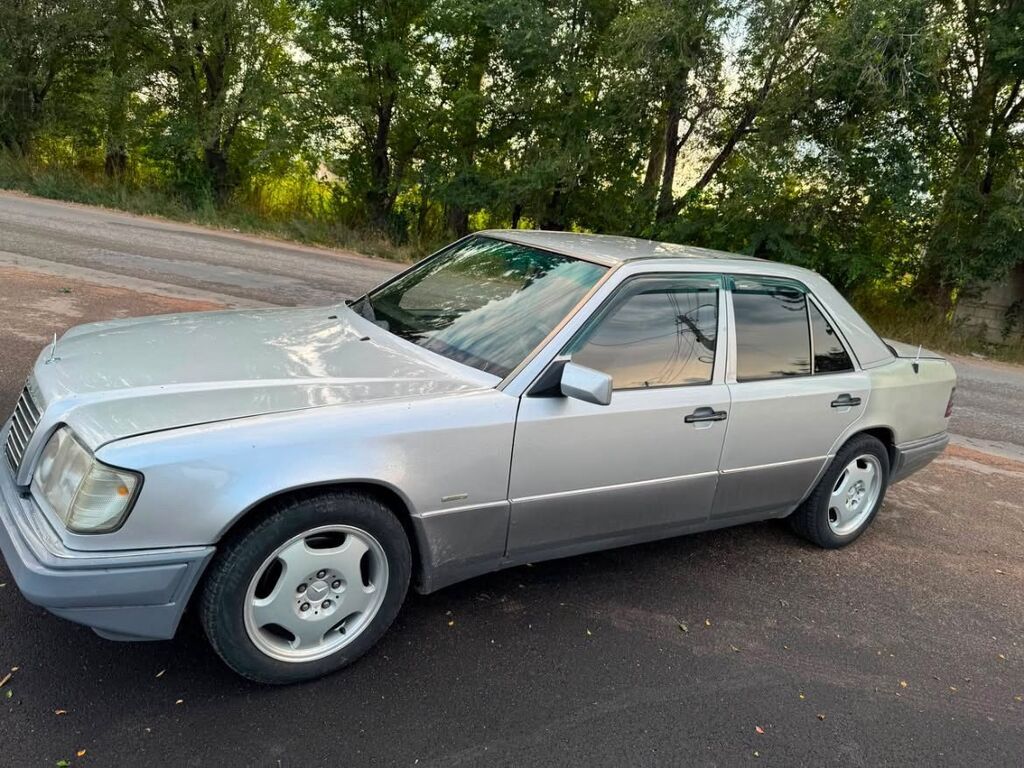Mercedes-Benz W124: 1994 г., 2.2 л, Автомат, Бензин, Седан: фото 4