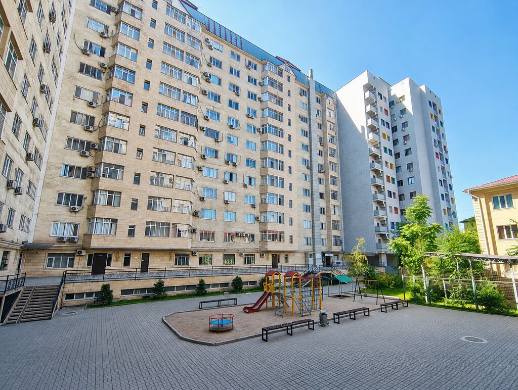 2 комнаты, 58 м², ул. Московская / Турусбекова Элитка, 3 этаж, Евроремонт: фото 1