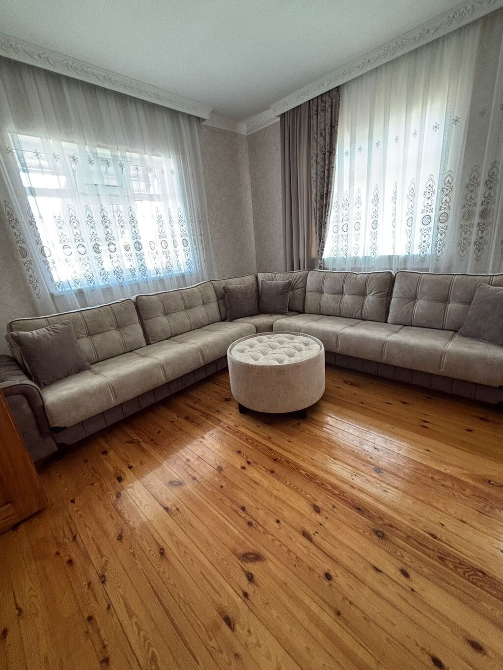 3 otaqlı, 115 kv. m, Orta təmir