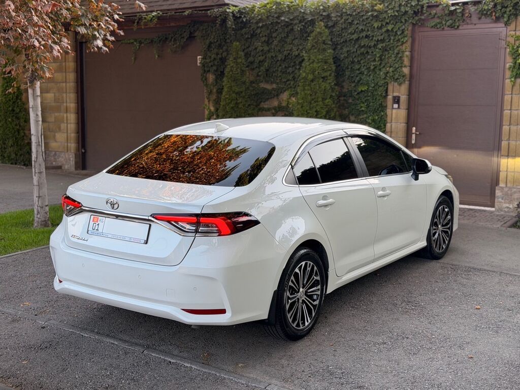 Toyota Corolla: 2020 г., 1.6 л, Вариатор, Бензин, Седан: фото 4