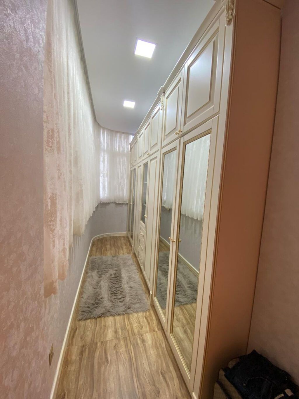 4 otaqlı, Yeni tikili, 176 kv. m