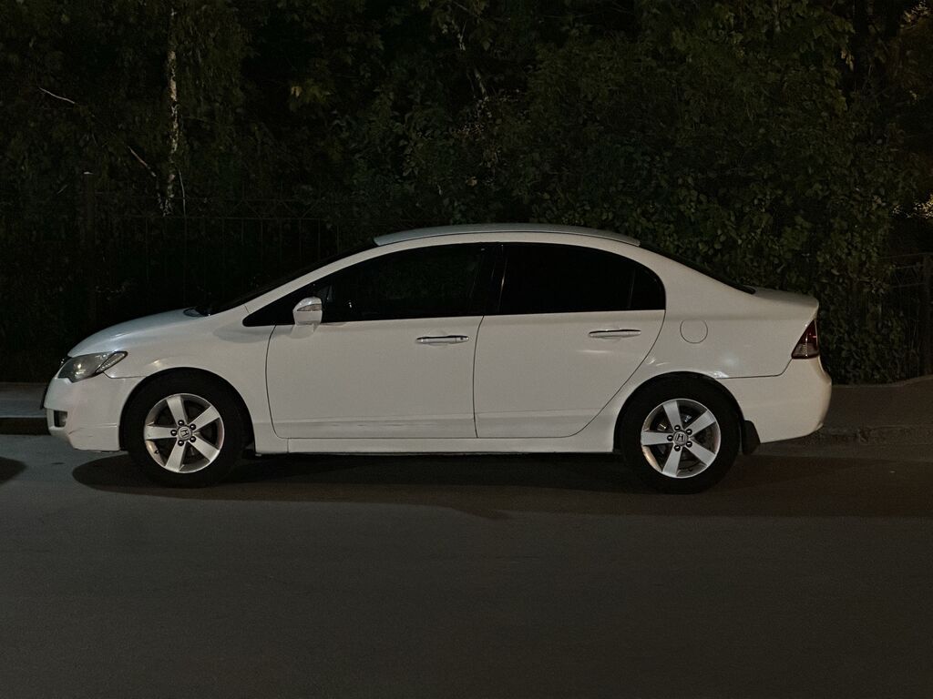 Honda Civic: 2006 г., 1.8 л, Автомат, Бензин, Седан: фото 7