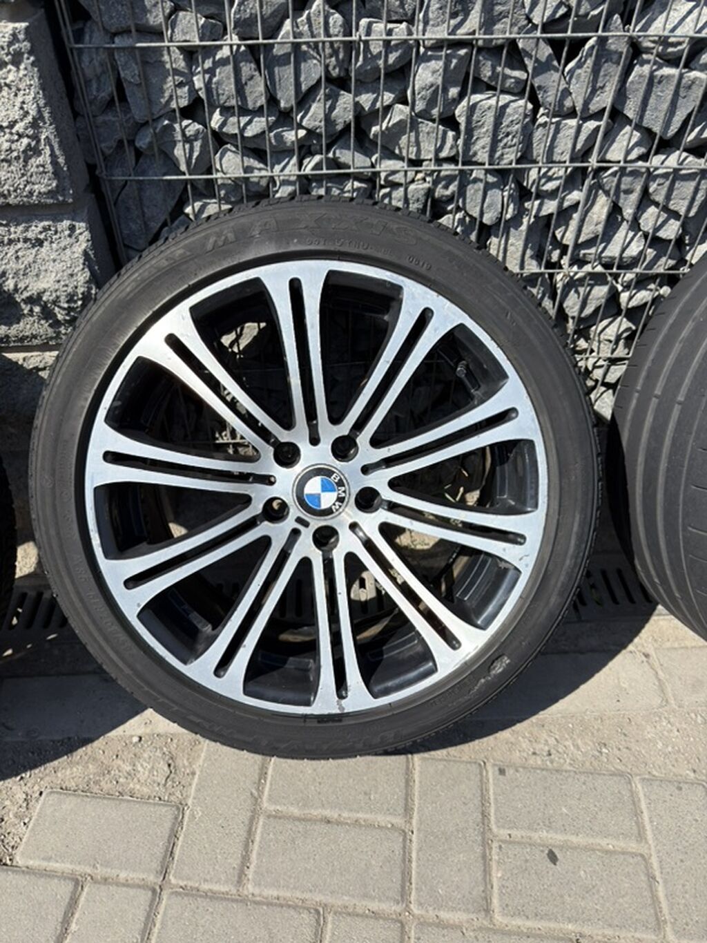 Колеса в сборе 275 / 40 / R 19, Лето, Б/у, Комплект, Легковые, Литые, отверстий - 5: фото 5